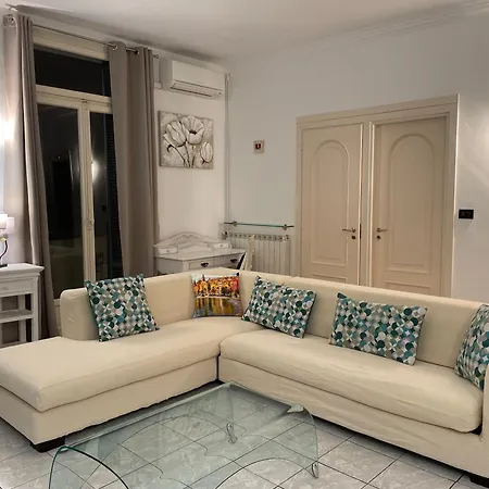Centre Vue Imprenable Sur Et Jardin Bioves Apartment