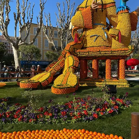 Apartment Centre Vue Imprenable Sur Et Jardin Bioves Menton