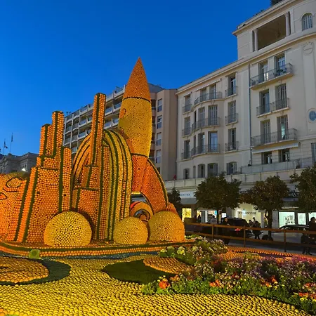 Apartamento Superbe Classe Vue Et Jardin, Emplacement Exceptionnel, Climatise Menton